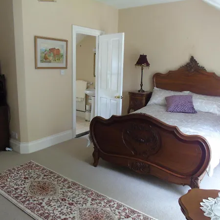 Hartley House Bed and breakfast