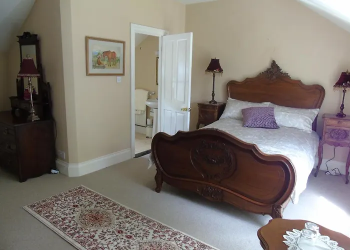 Hartley House Bed & Breakfast